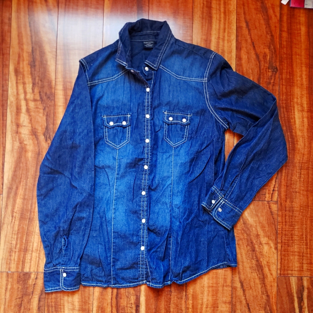 Women's Blue Denim collared long sleeve shirt 4-6